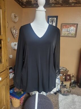 Calvin Klein Black V-Neck Ruffle Sleeve Blouse Women's Size L